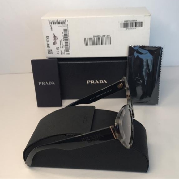 💯 - Authentic  New Prada PR 13YS UAO0A7 52 Ladies Sunglasses - Picture 10 of 13
